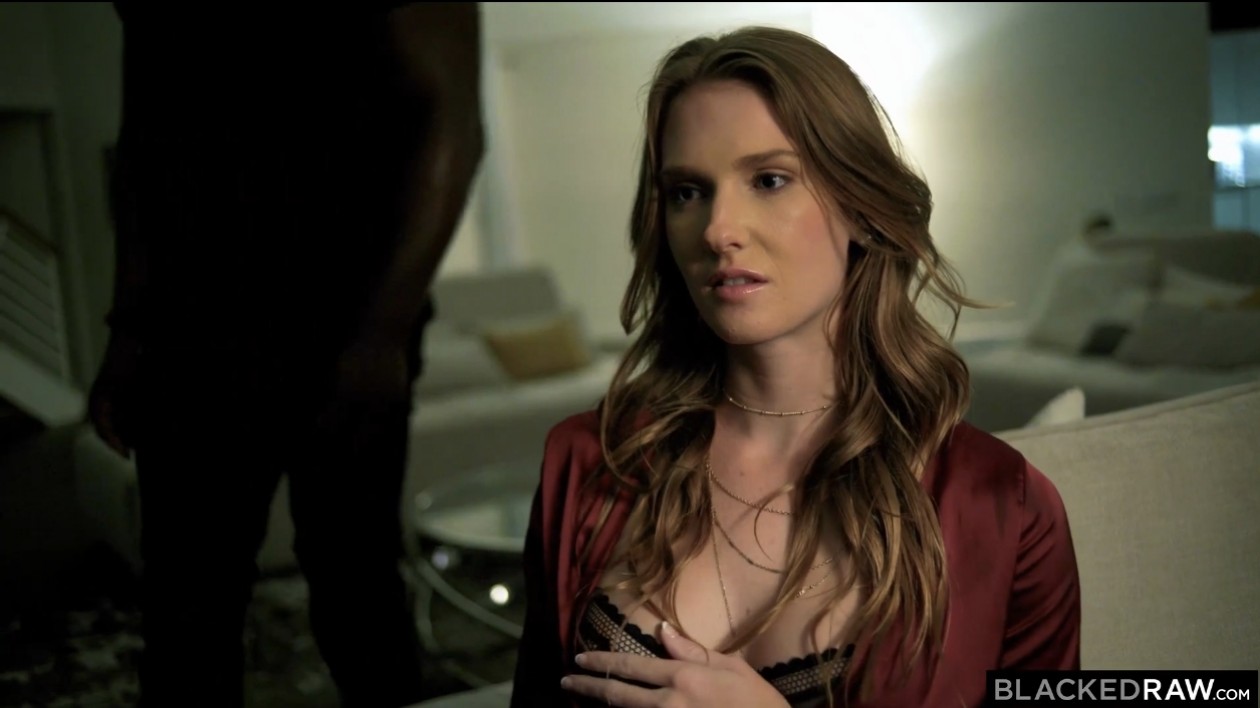 富婆点的黑奴服务到了高难度动作情趣内衣骚逼人妻挑逗舔逼性交