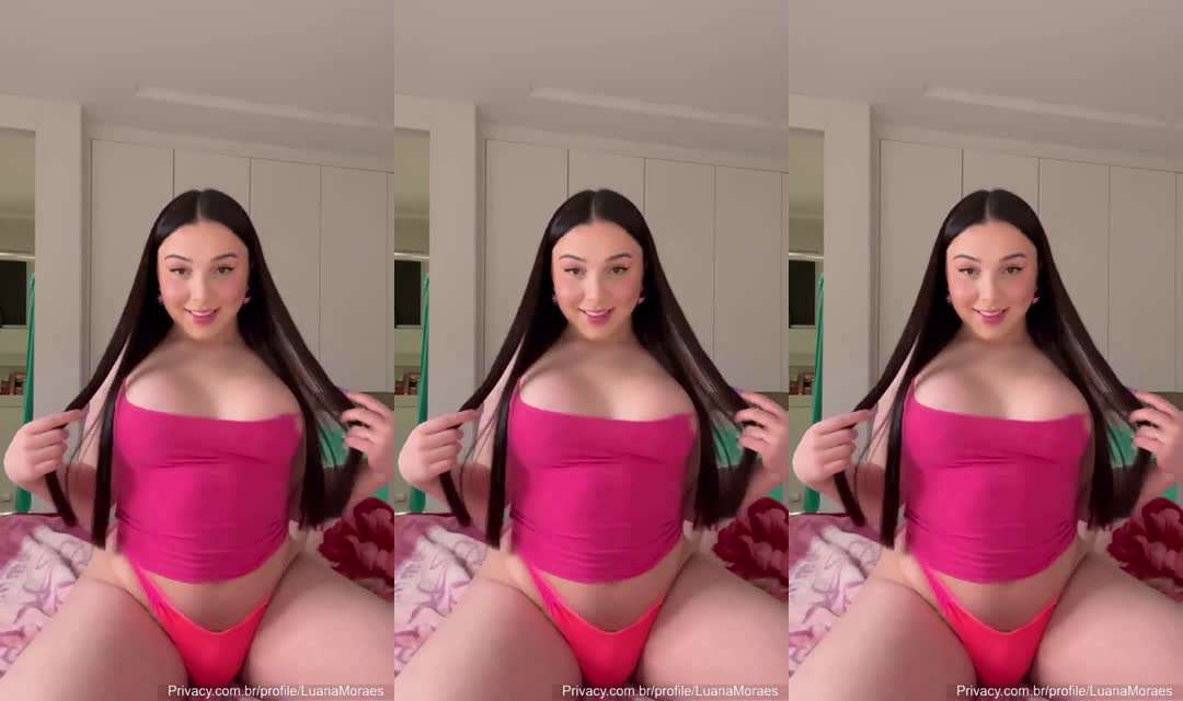 Luanna 稀少的巴西TS，可爱的带着肉感的女孩，老外最喜欢这种丰乳肥臀的类型了，属实是实战利器射精